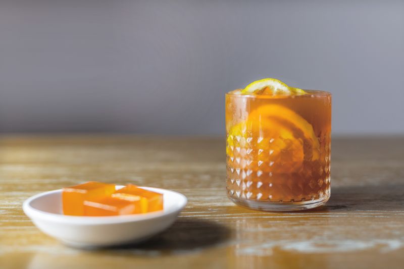 Dions iced tea with lemon